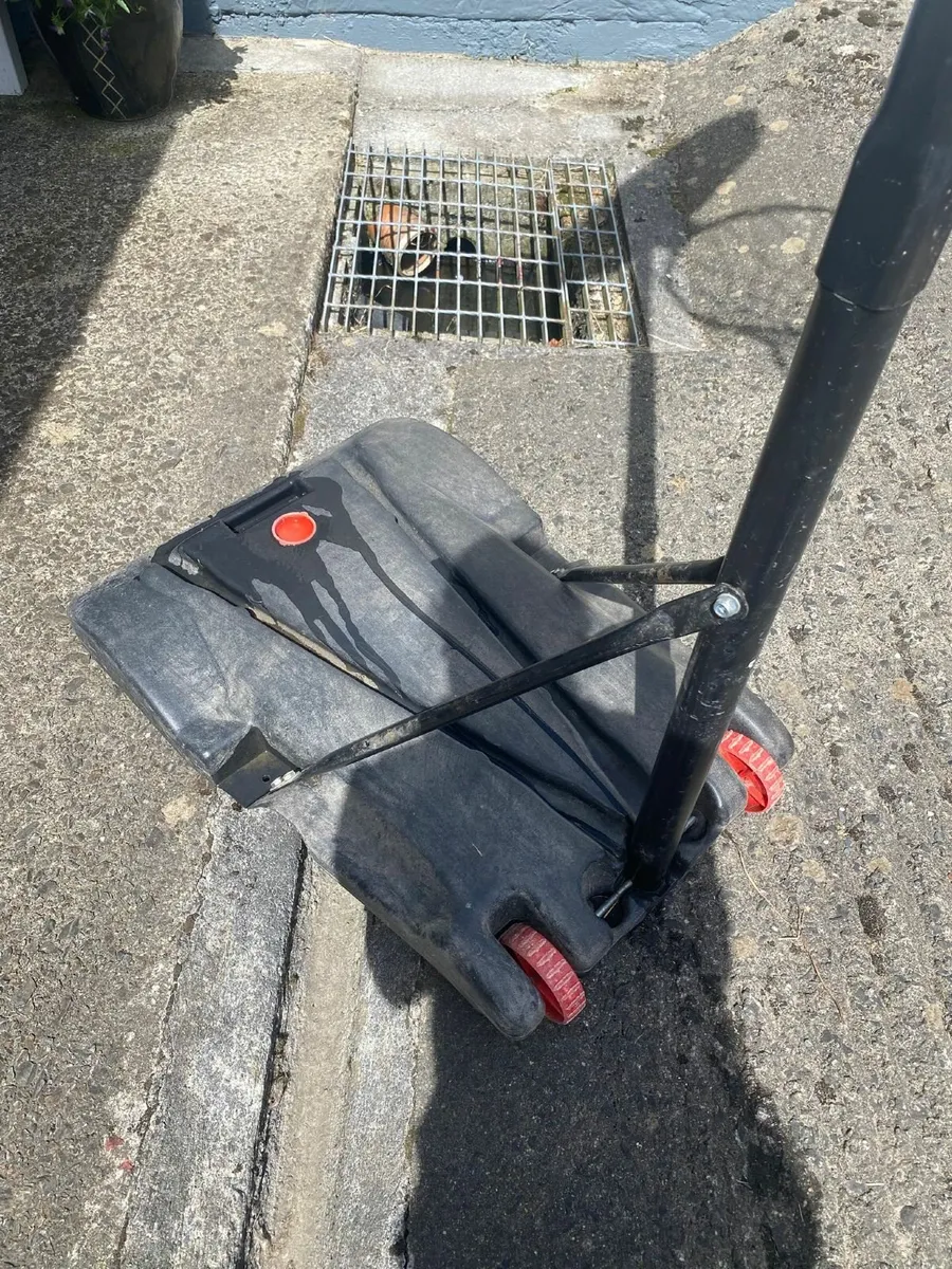 Basketball Stand - Image 2