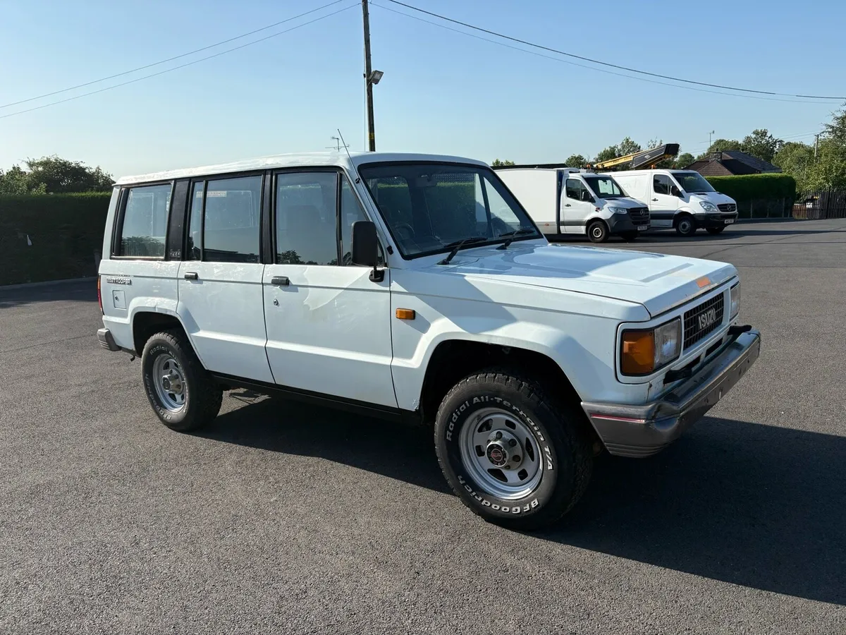 Isuzu.    Trooper - Image 1