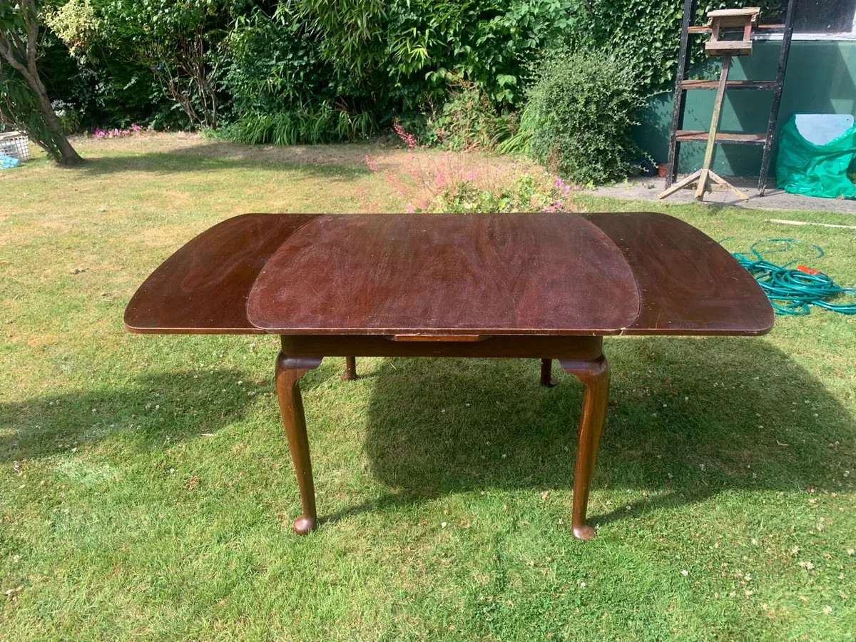 Free Extendable table - Image 2