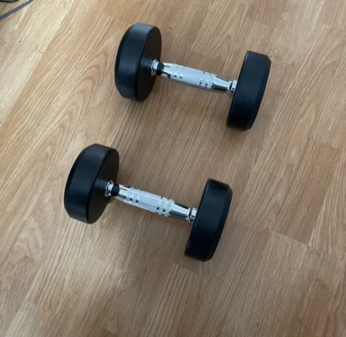 TWO 5KG DUMBELLS - Image 2