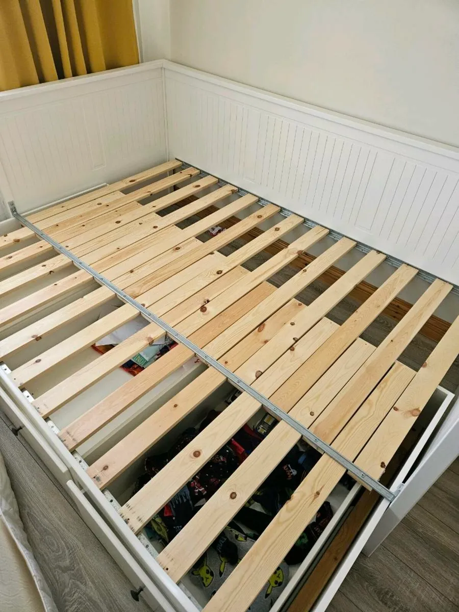 Bed - Image 3
