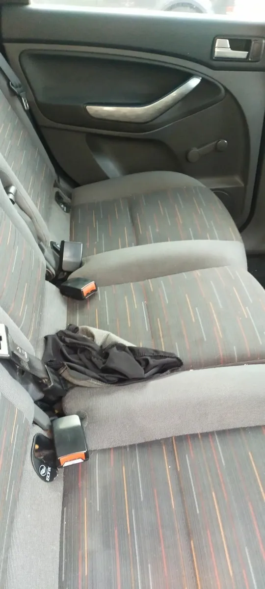 Ford C Max 1.6 Diesel 2009 for parts or for repair - Image 4