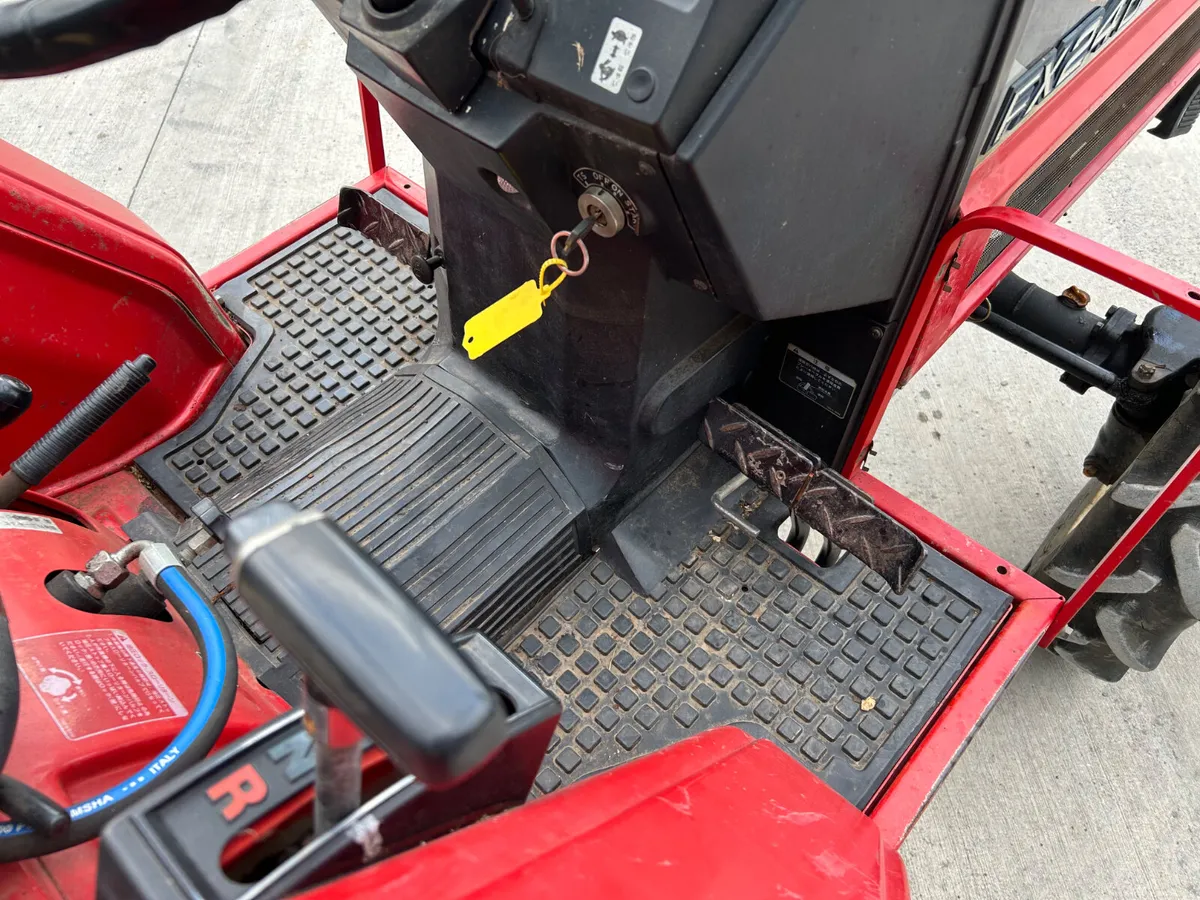 Yanmar FX24D Compact Tractor - Image 2