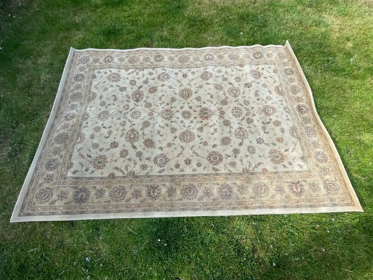 Rug 200cm x 290cm - Image 1