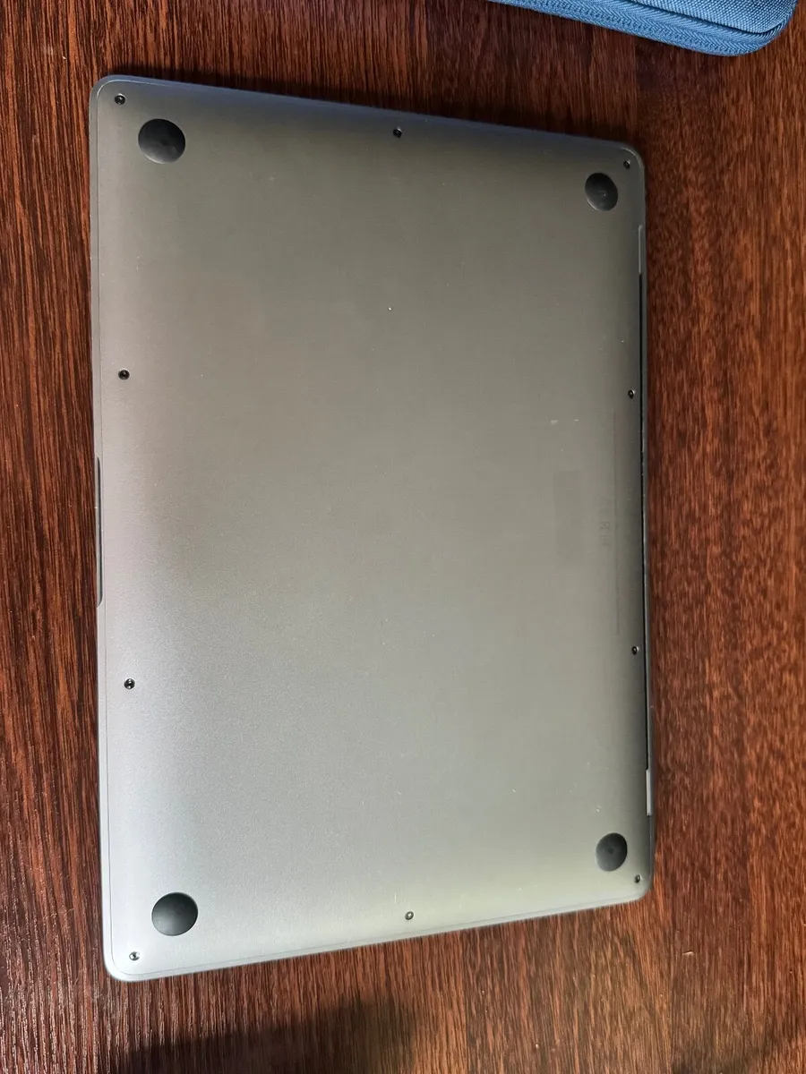 Apple MacBook Air Sequoia & JTECH Case - Image 2