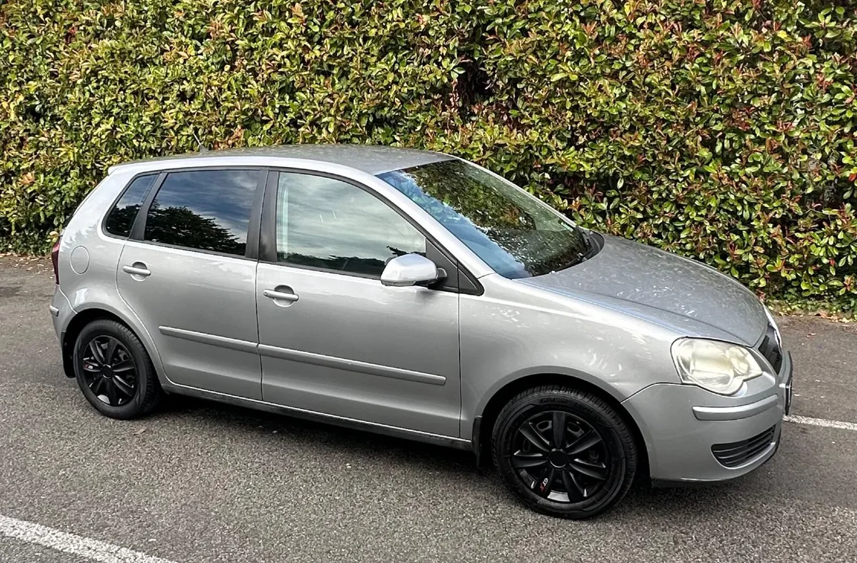 Beautiful Volkswagen Polo 2007 - Image 2