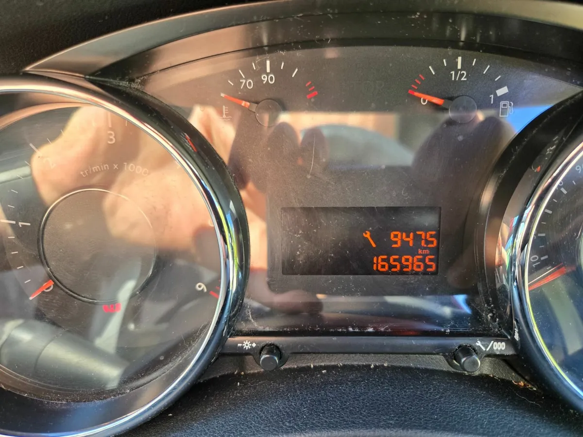 Peugeot 3008 2011 - Image 2
