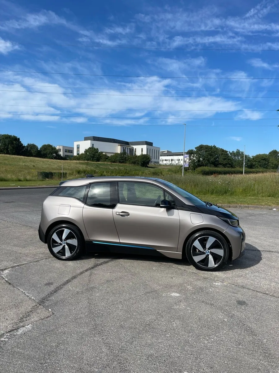 BMW I3 Hybrid / Fresh NCT - Image 4