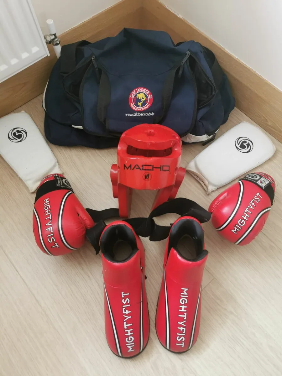 Taekwondo Set for Ages 10-12