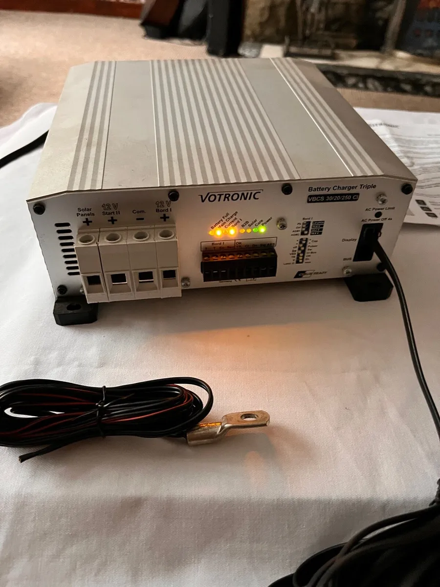 Votronic Battery charger Triple - Image 4