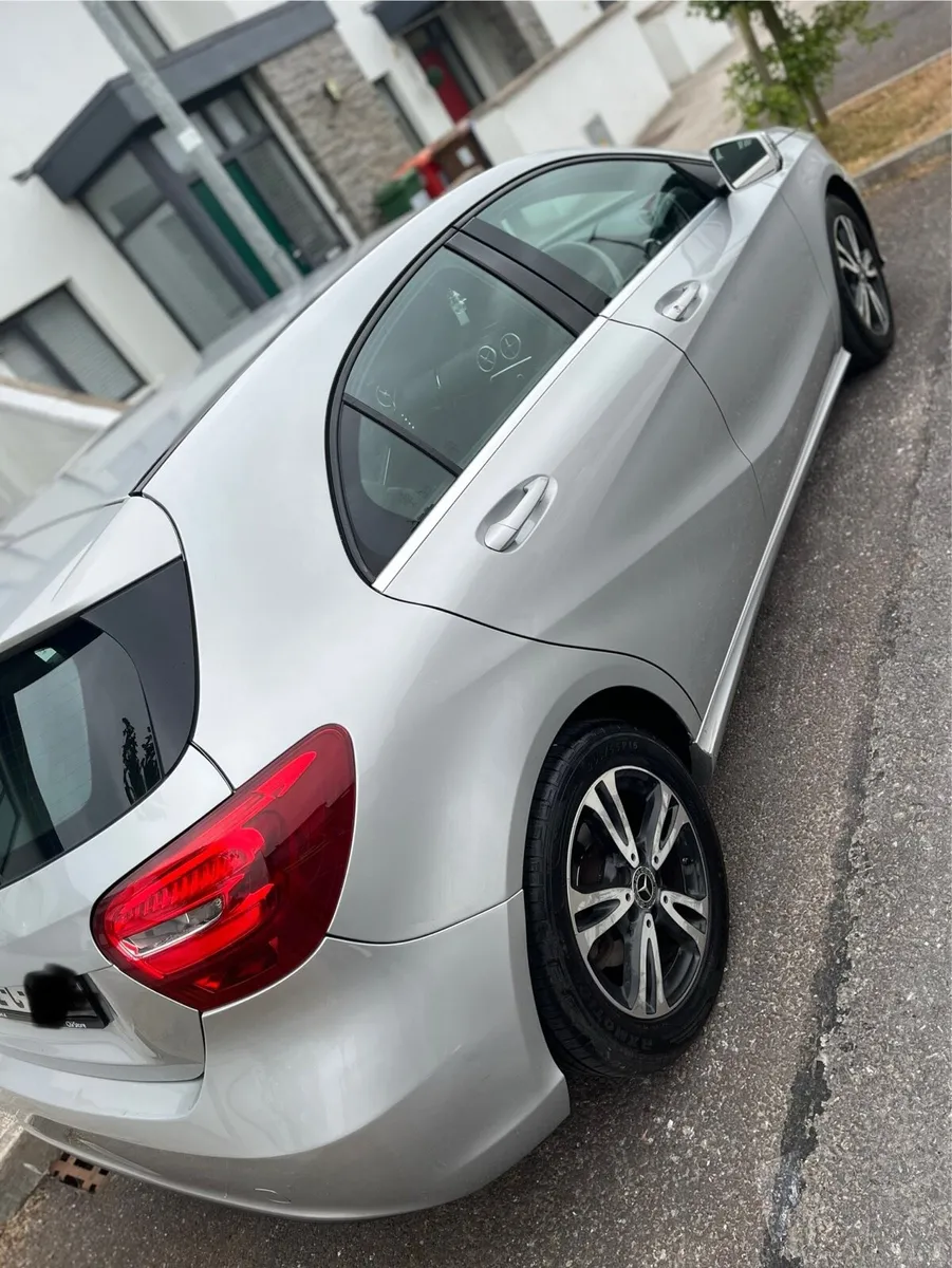 Mercedes-Benz A-Class 2017 - Image 3