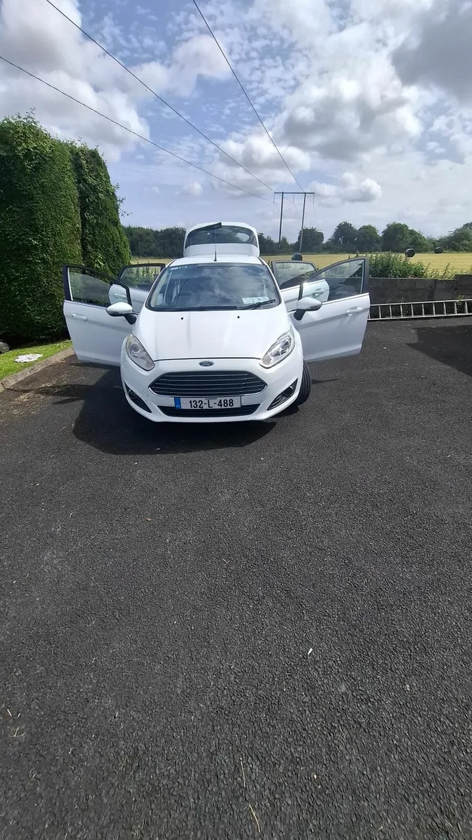 Ford Fiesta 2013 - Image 1