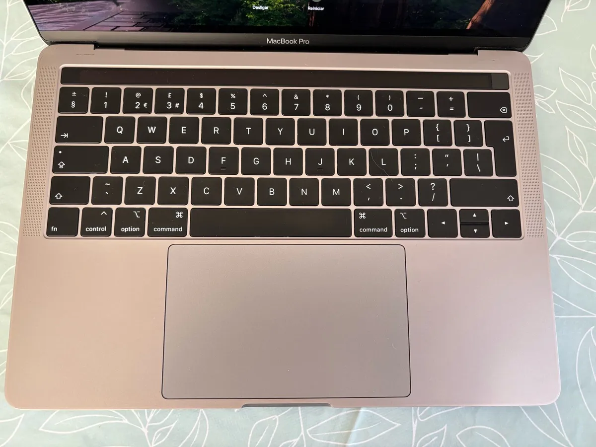 MacBook Pro 2018 - Image 4