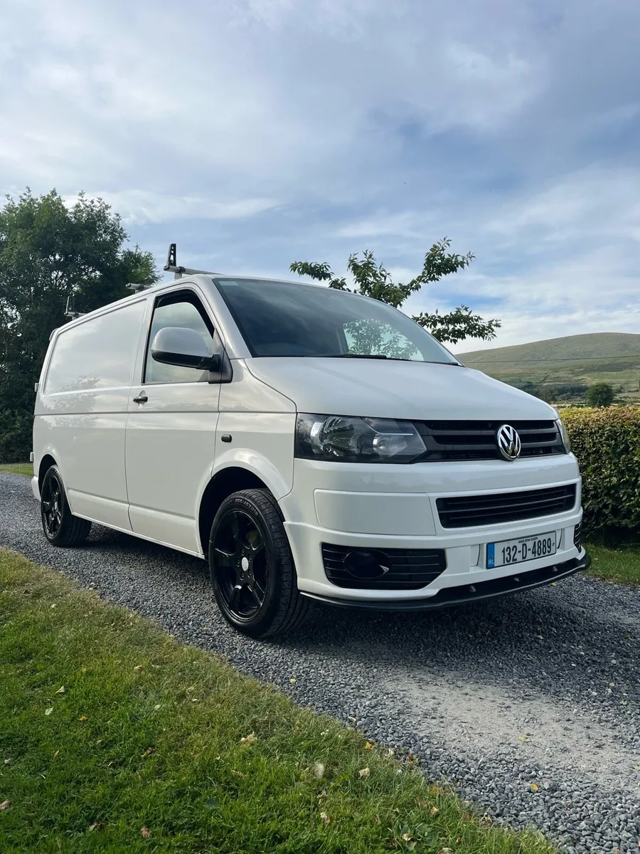 Volkswagen Transporter - Image 1