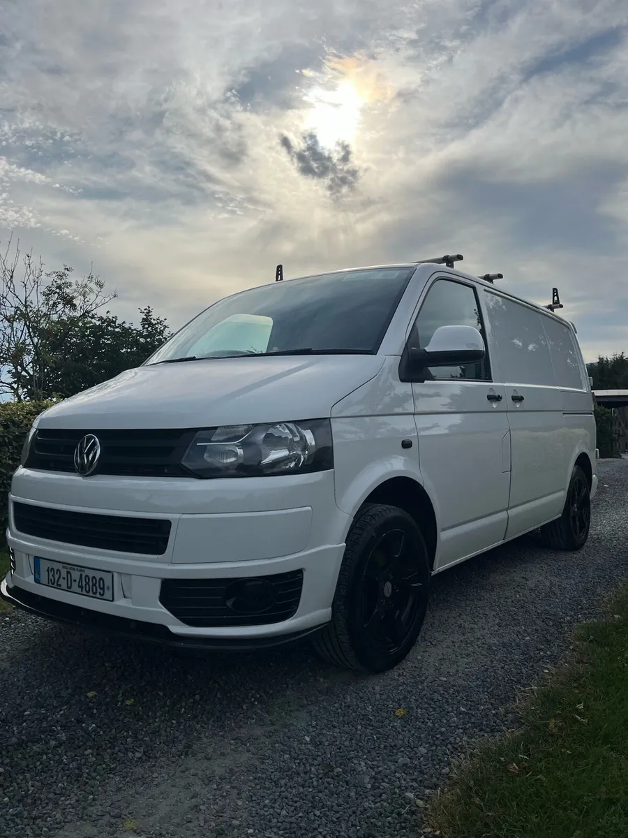Volkswagen Transporter - Image 2