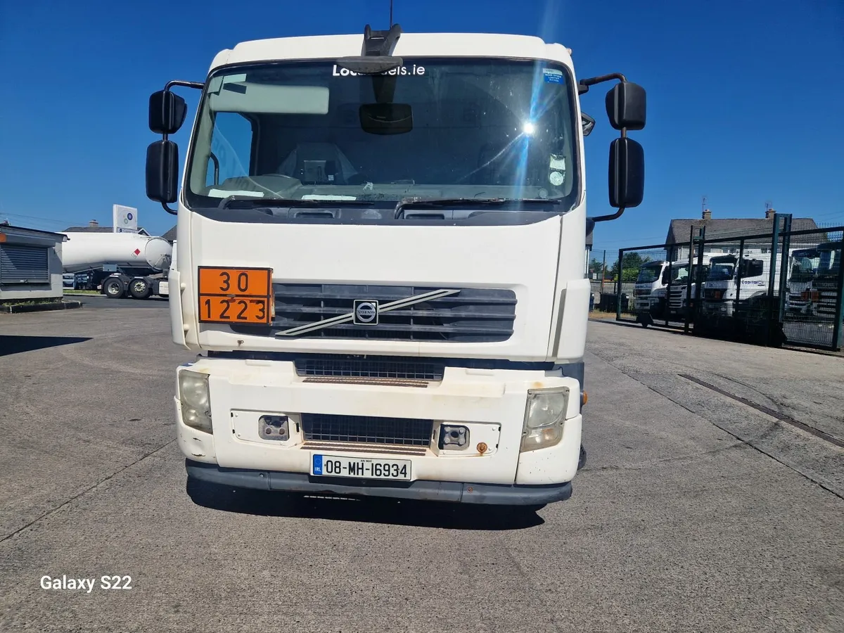 Volvo Other 2008 - Image 2