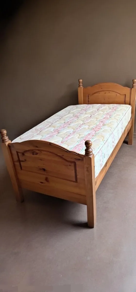 single bed with mattress