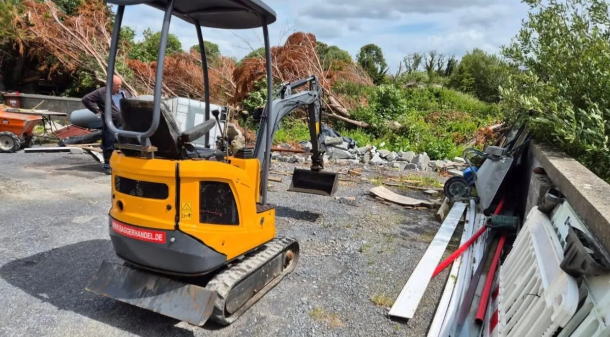 Jpc 1.1 ton micro digger - Image 3