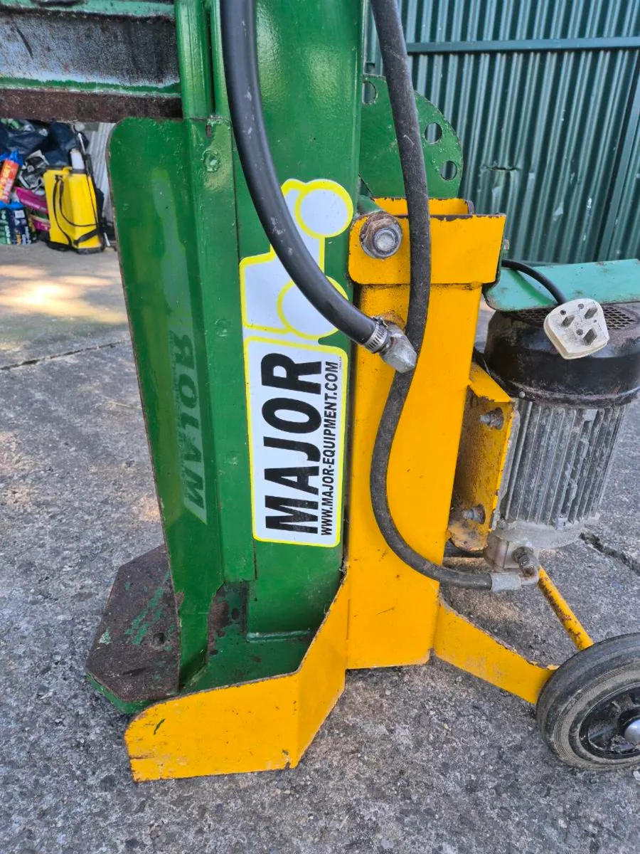 Farm accessories - Image 1