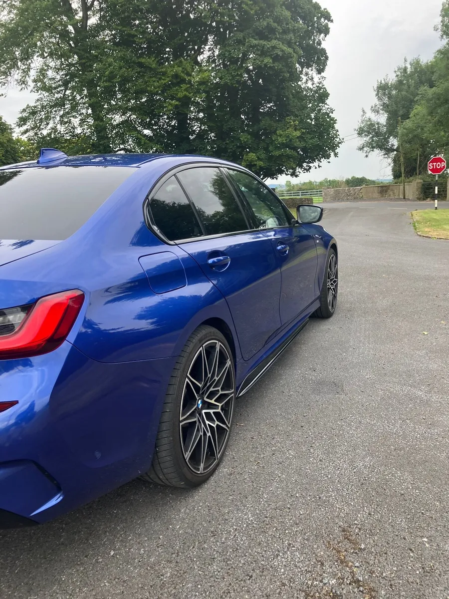 BMW 3-Series 2020 - Image 3
