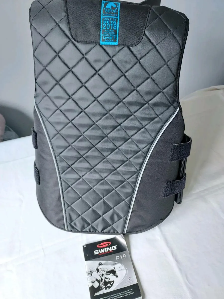 Horse riding back protector, boots, leggings & top - Image 3