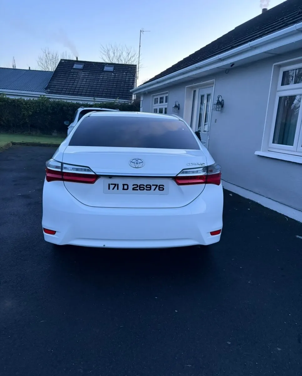 Toyota Corolla - Image 4