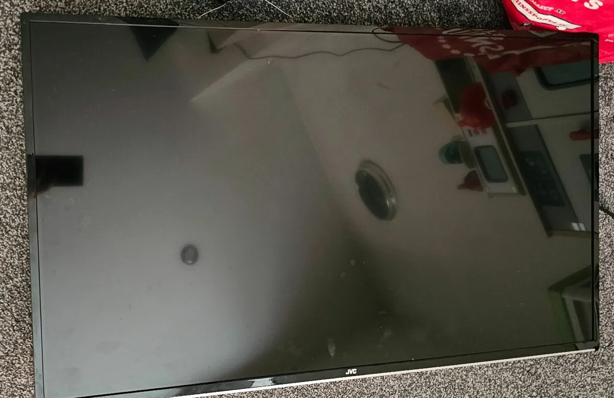 JVC 40" Smart TV(LT‑40CF890) – for parts or repair - Image 1