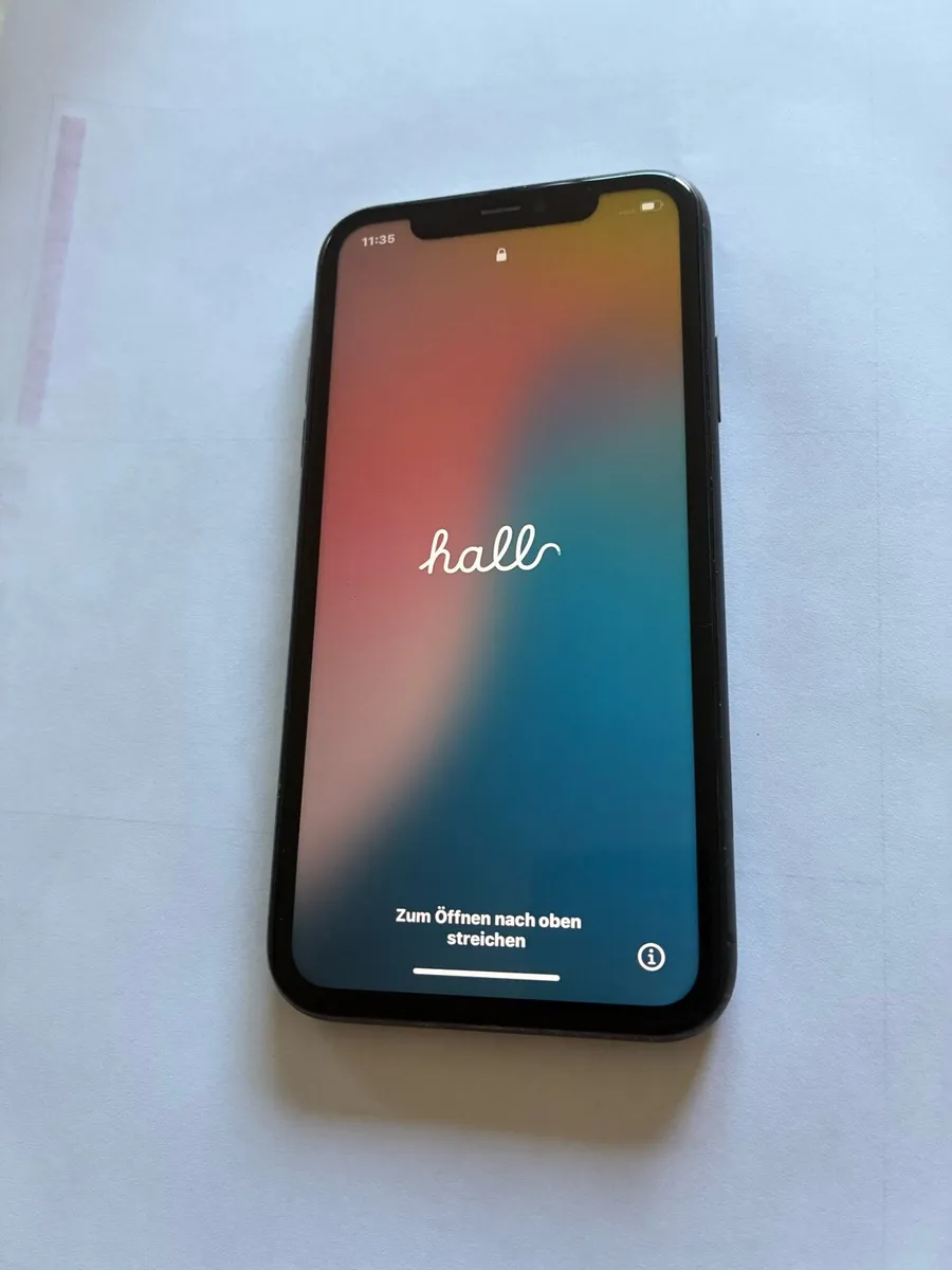 Apple iPhone 11 - Image 2