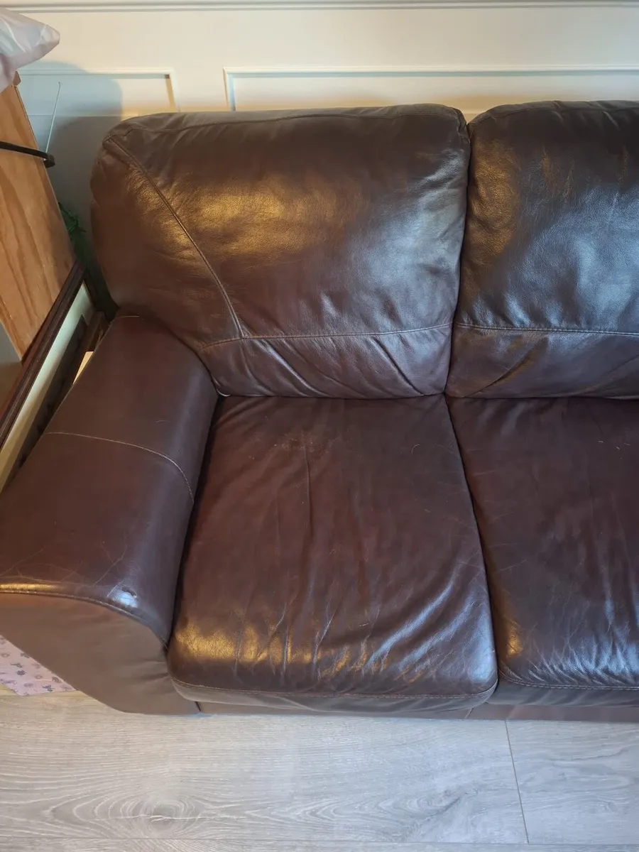 Leather sofa - Image 3