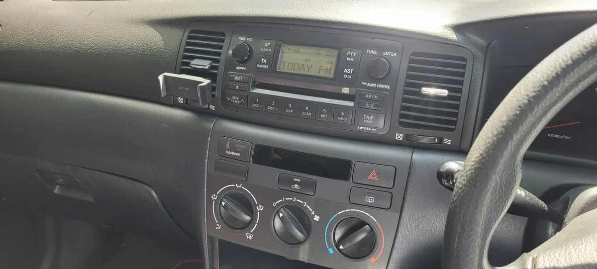 2005 TOYOTA COROLLA AUTOMATIC - Image 4