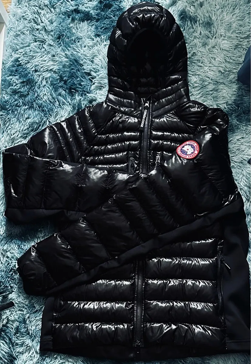 Canada Goosa Man’s Puffer Jacket - Image 1