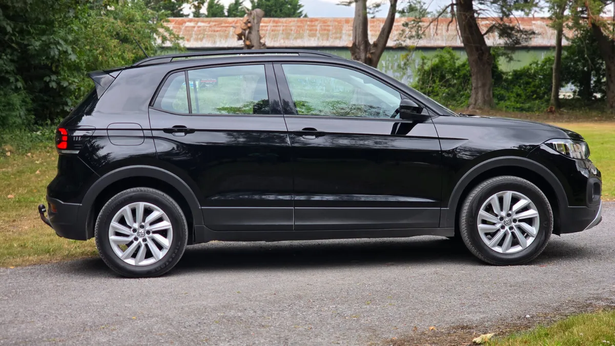 2020 Volkswagen T-Cross  1.6 TDI Life - Image 3