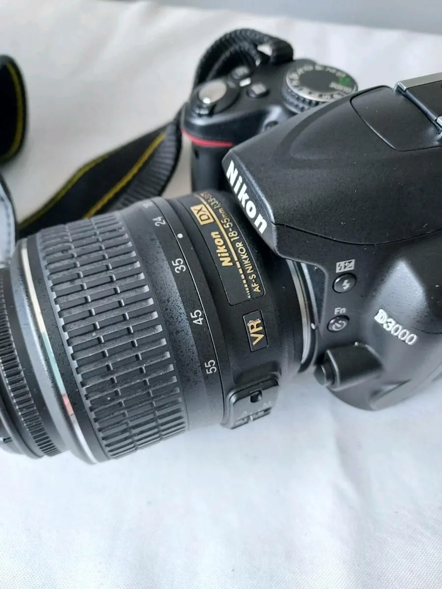 Digital SLR Canera - Image 3