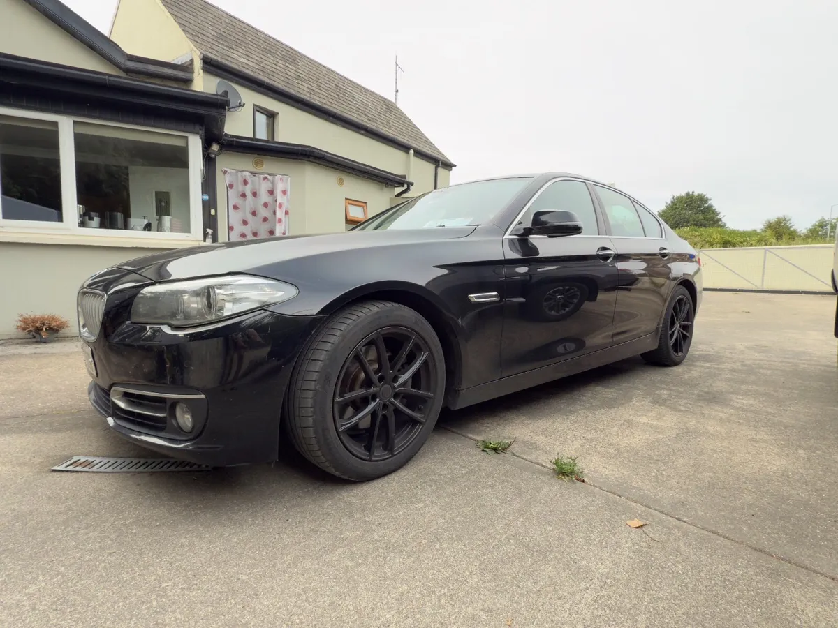 BMW 5-Series 2014 - Image 2