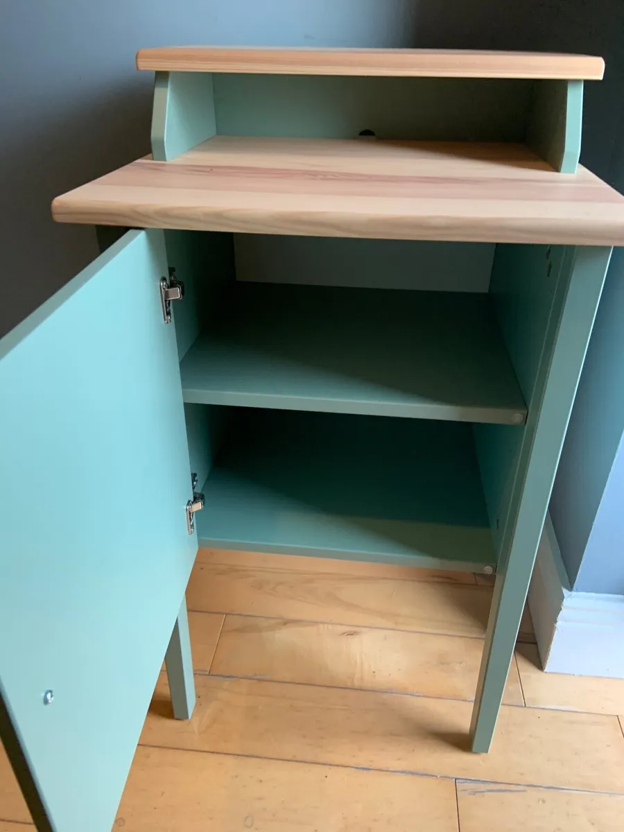 FREE Bedside table - Image 3
