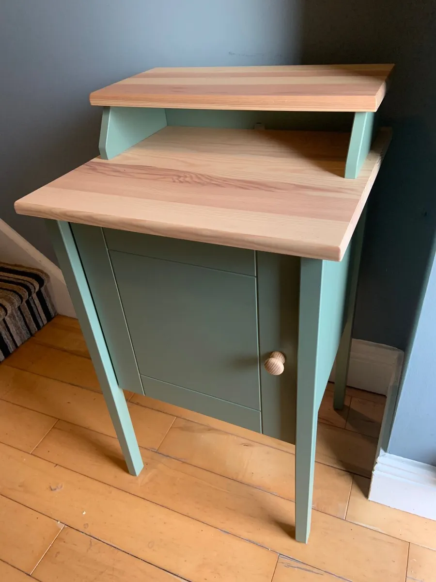 FREE Bedside table - Image 1