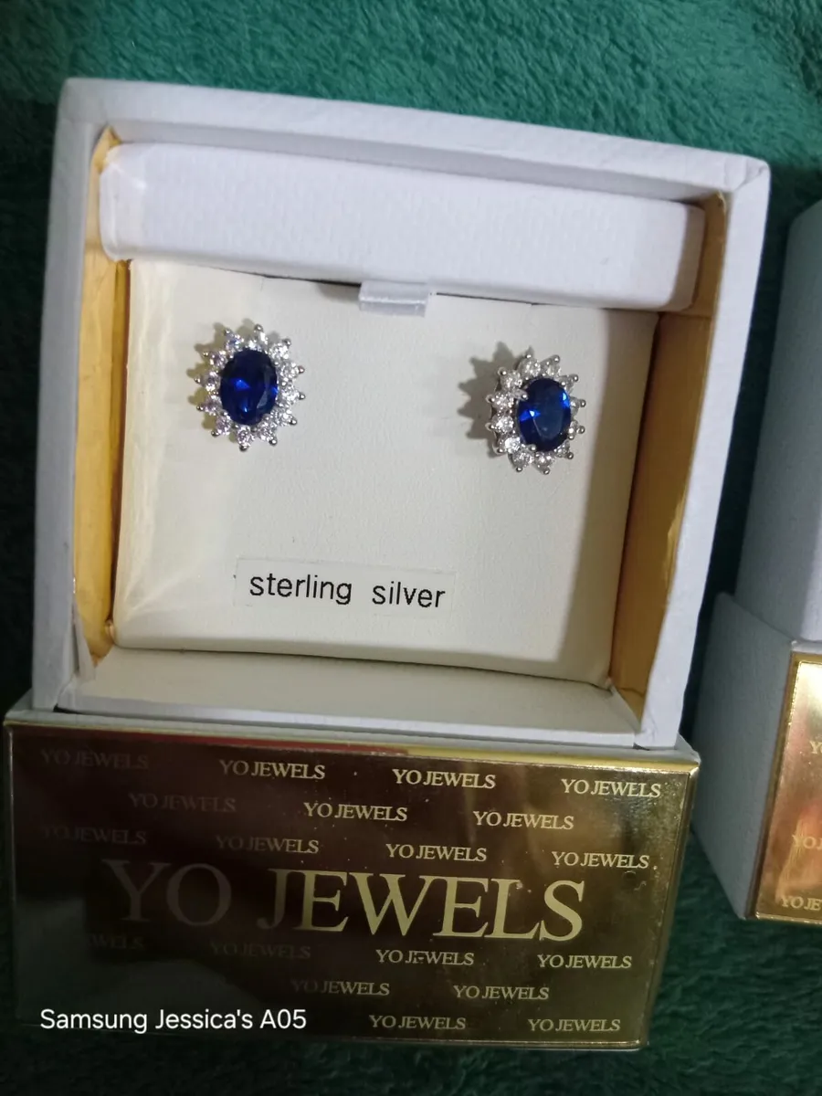 Sterling silver SAPPHIRE JEWELLERY SET - Image 2