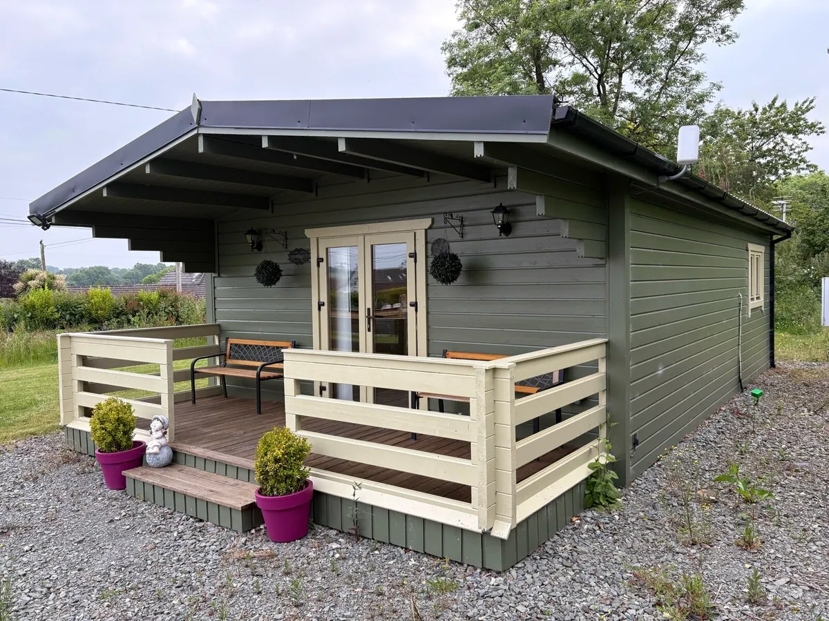 Log Cabin - Image 2