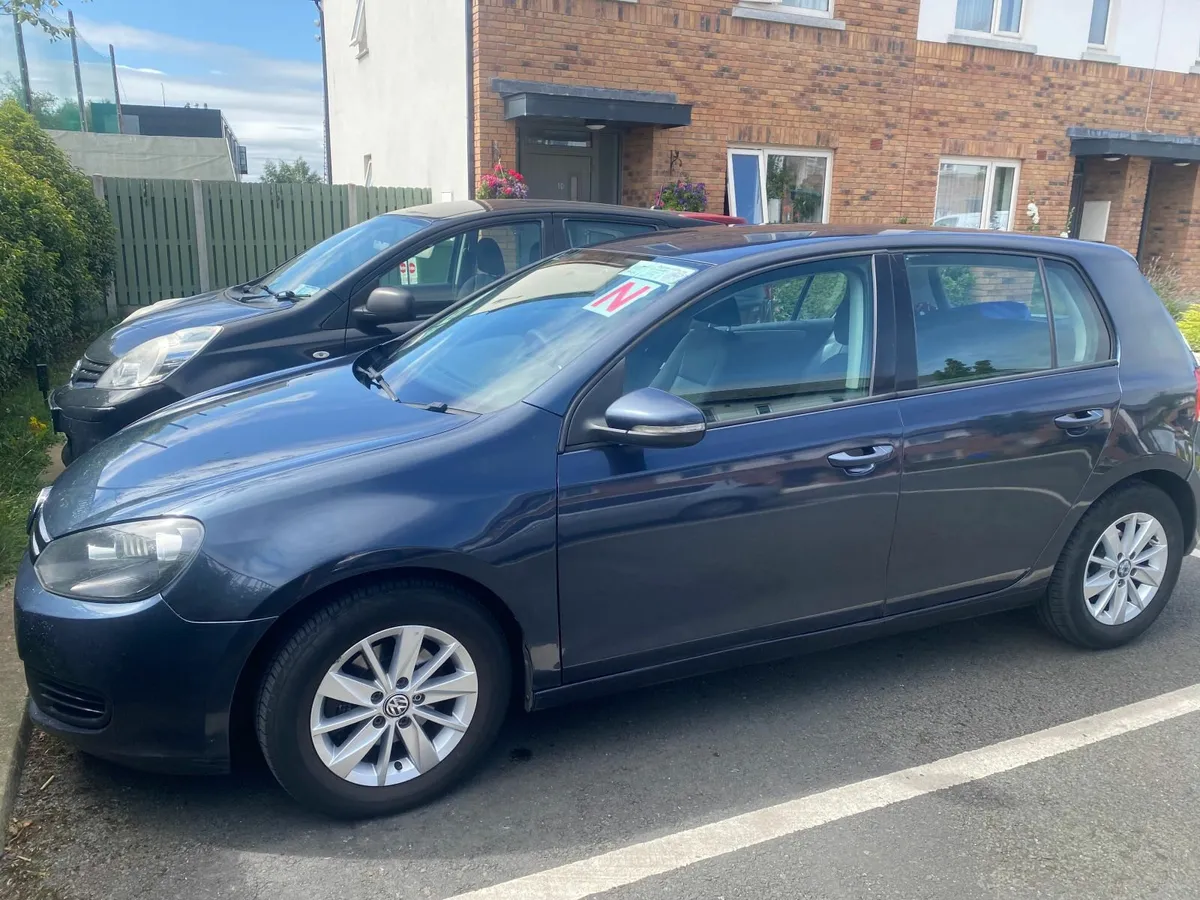 Volkswagen Golf 2009 - 1.6 TDI - Image 2