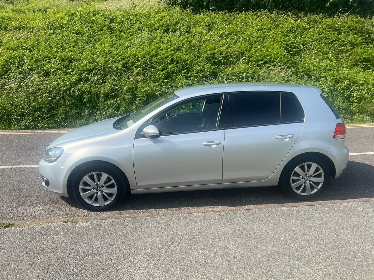 VOLKSWAGEN GOLF - Image 2