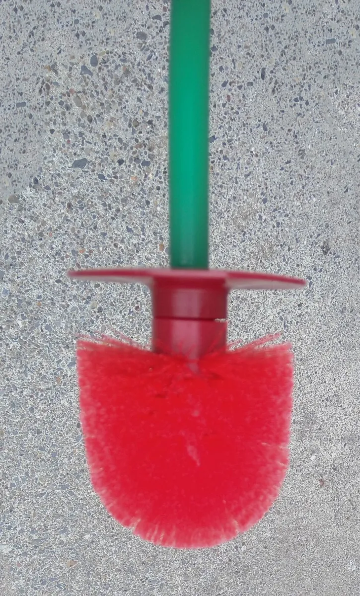 CHERRY SHAPED TOILET BRUSH CLEANER (NEW). - Image 3