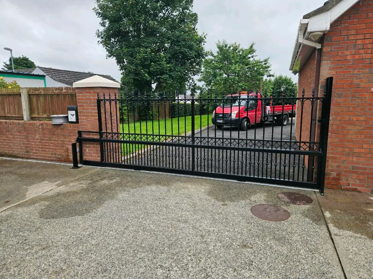 Gates - Image 3