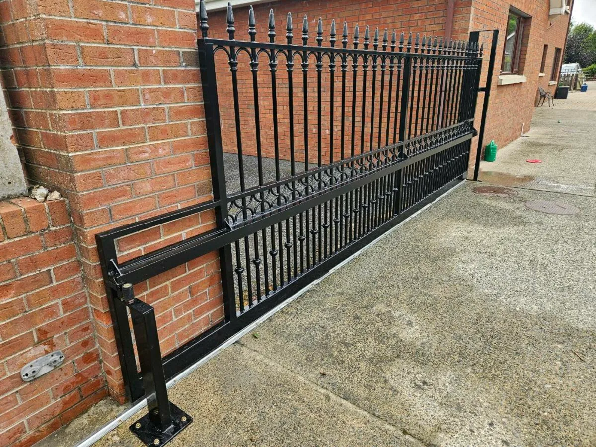 Gates - Image 4