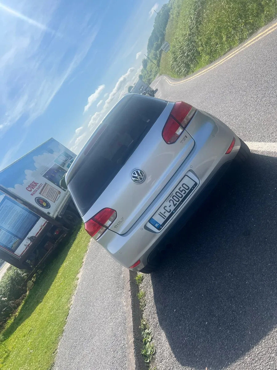 VOLKSWAGEN GOLF - Image 4