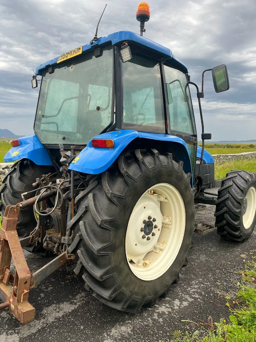 tractor - Image 4