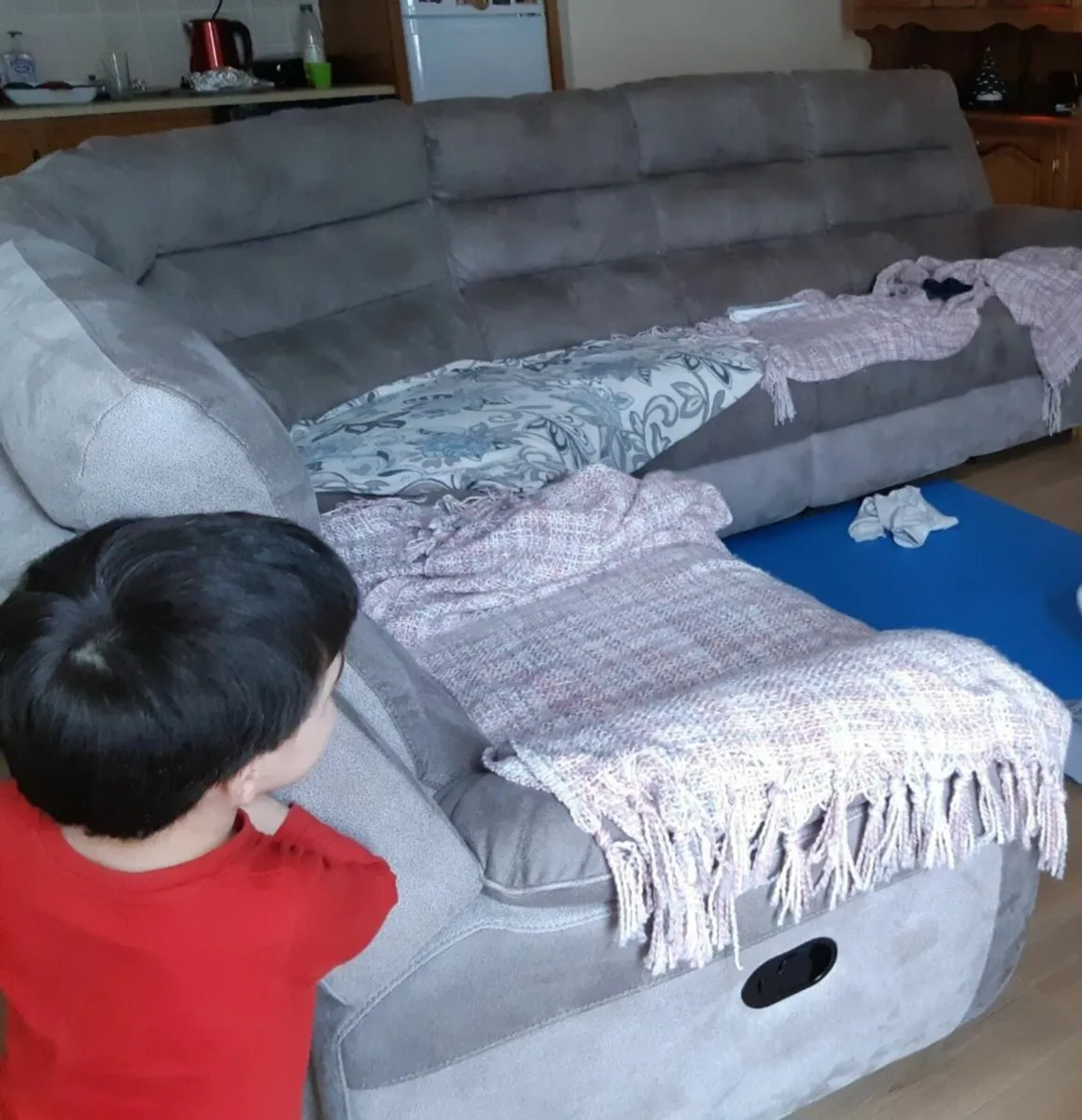 Corner Sofa - Image 1