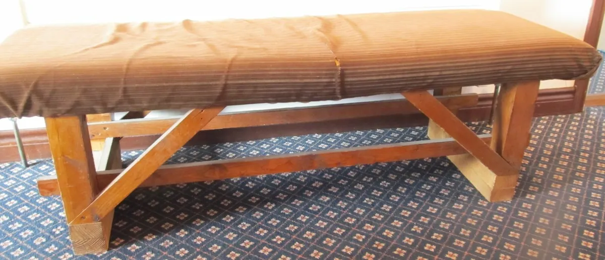very comfortable bench - Image 2