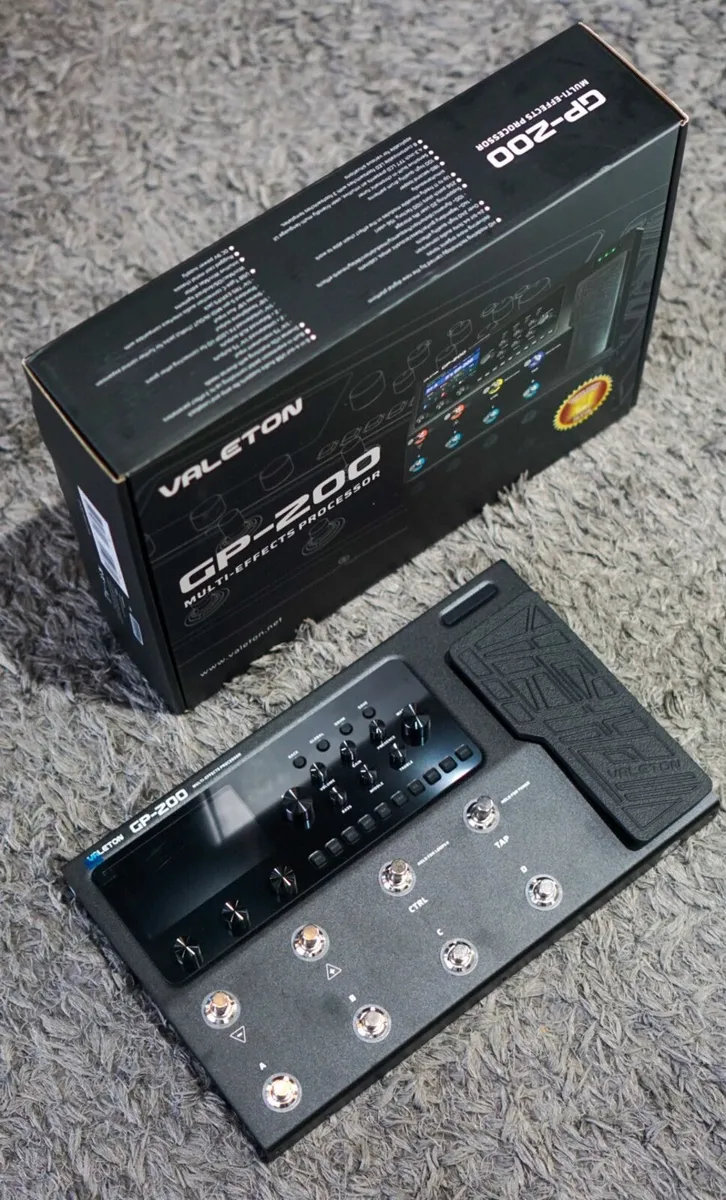 Valeton GP 200 Guitar Multi Effects Processor - Image 1