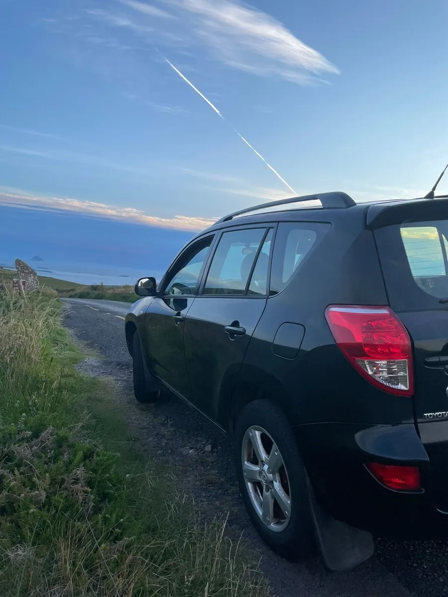 06 Toyota Rav-4 - Image 2