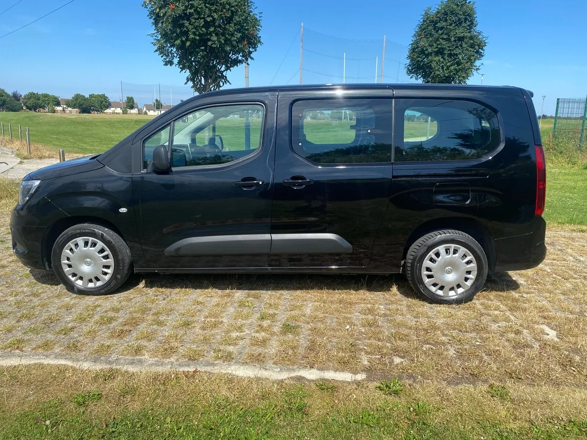 Opel combo 1.5 life 7-seater - Image 2